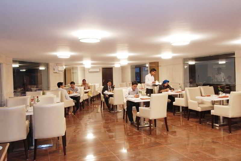 Hotel Africa Avenue Gk - 1 Nowe Delhi Zewnętrze zdjęcie