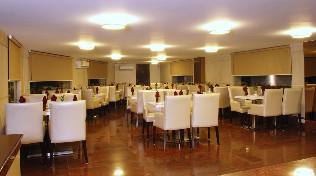 Hotel Africa Avenue Gk - 1 Nowe Delhi Zewnętrze zdjęcie